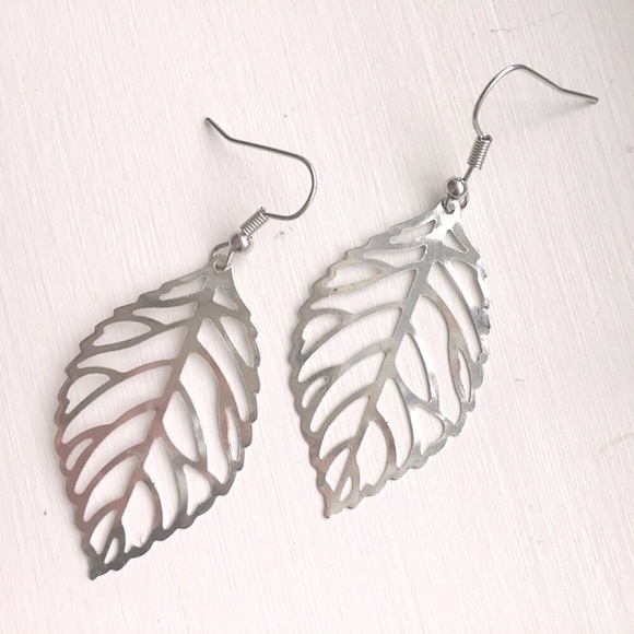 🔵𝟲𝟱%𝗢𝗙𝗙 𝗯𝘂𝗻𝗱𝗹𝗲𝘀 𝟯+🔵 NEW Large Leaf Bohemian Drop Earrings - Picture 12 of 16
